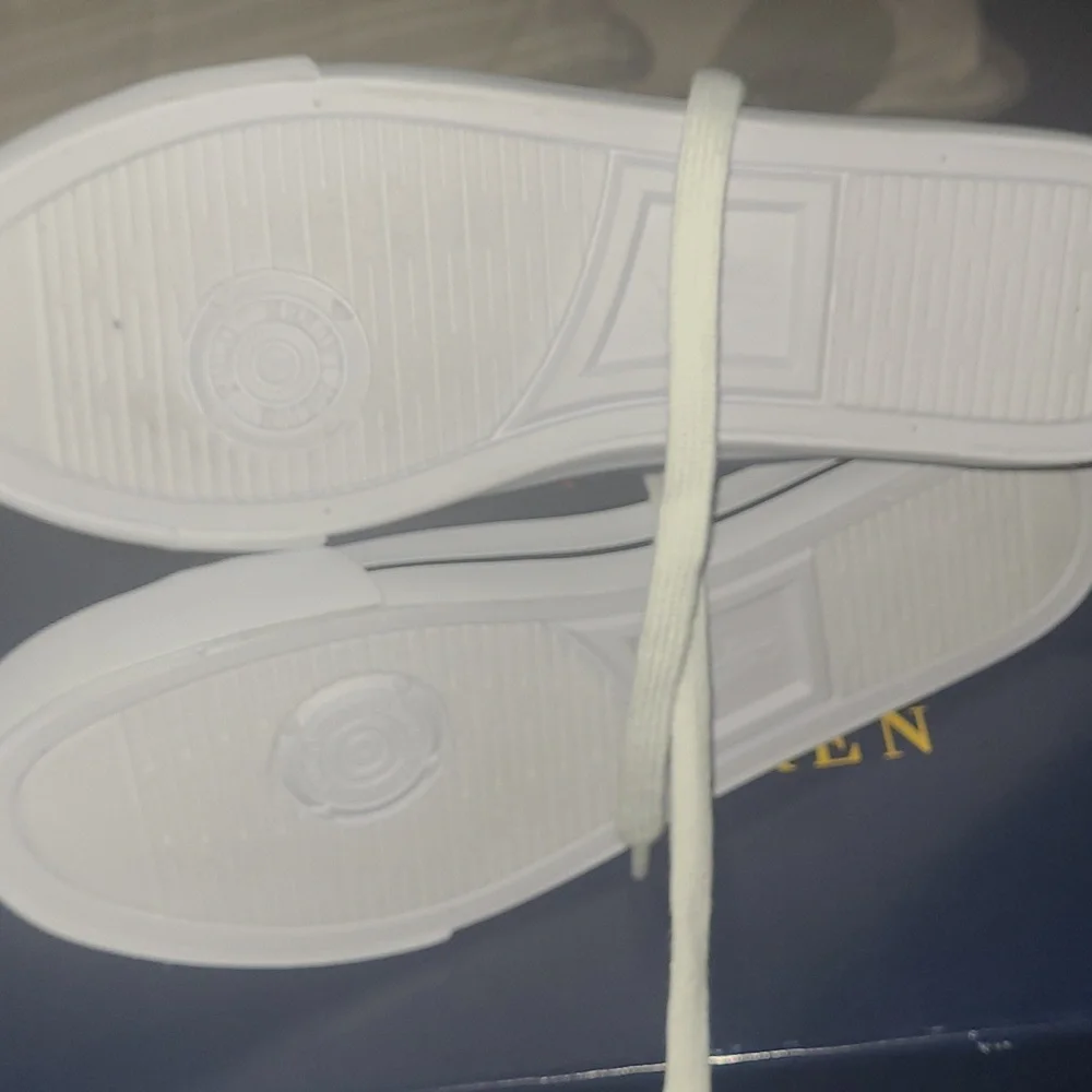 New Polo by Ralph Lauren canvas high tops sizes 6.5 jr = 8 wmn and 7jr =… - Picture 4 of 7